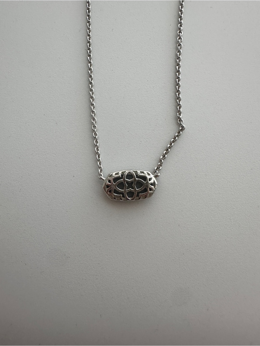 Kendra Scott- Elisa Necklace- Dark Grey Stone - Picture 4 of 5